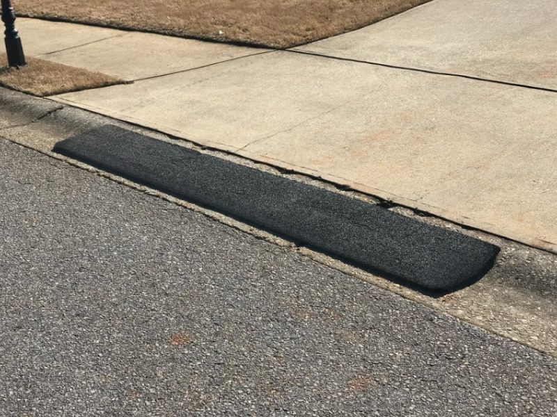 DIY curb ramp for driveways (3)