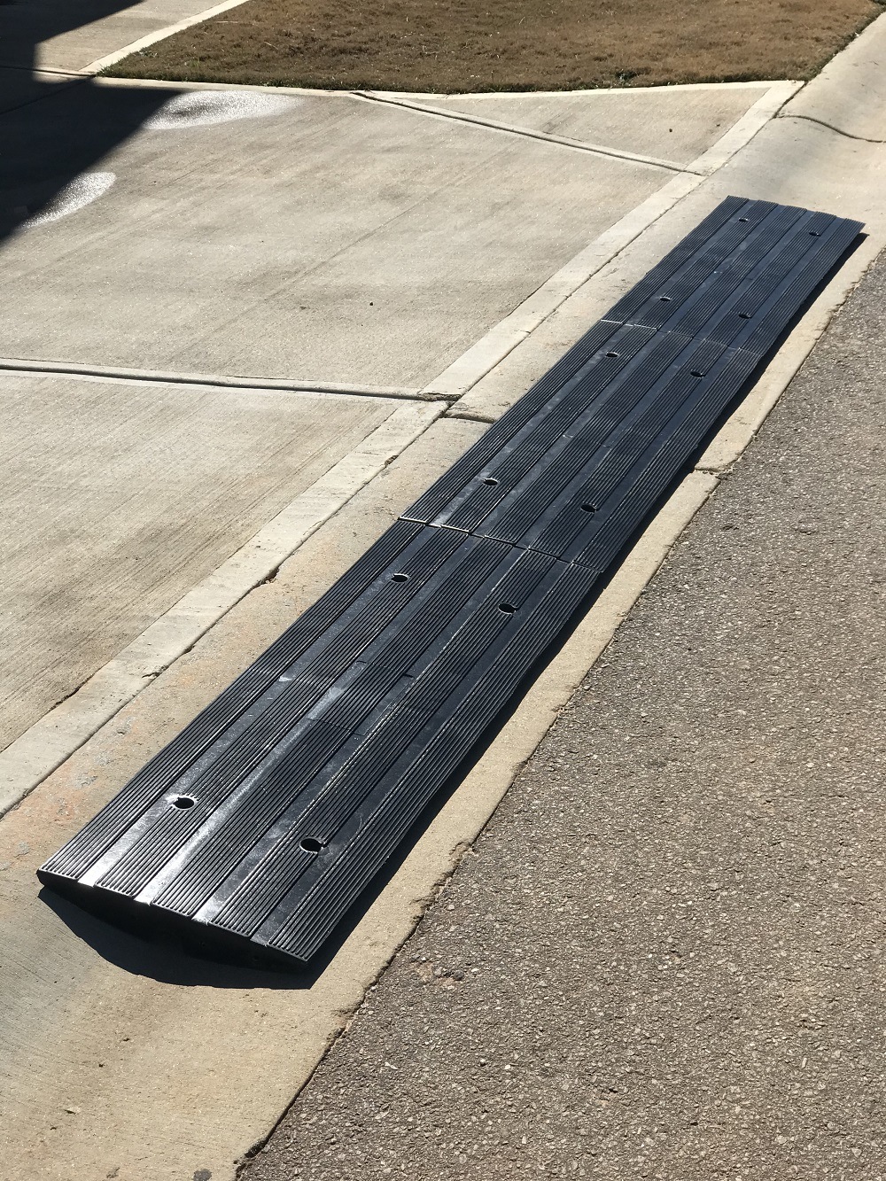 Color : Black, Size : 30x60x16cm Tuuertge Curb Ramp 16cm Rubber Road Along The Slope Portable Rubber Curb Ramps for Car Rubber Ramp Strip