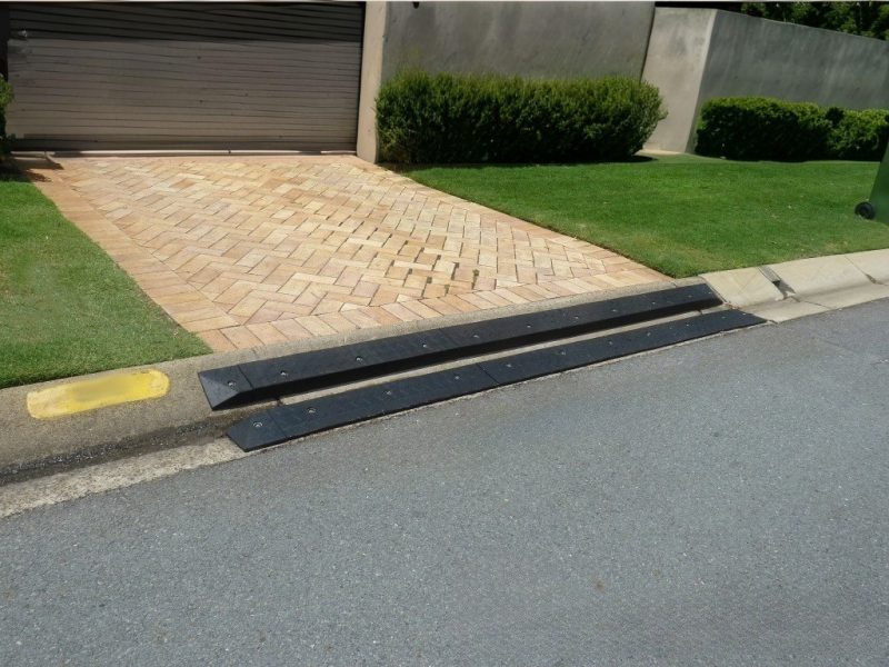 Steep-Driveway-Solutions-with-Curb-Bridge (1)