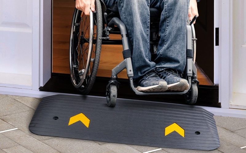 Wheelchair-accessible driveway ramp for enhanced mobility