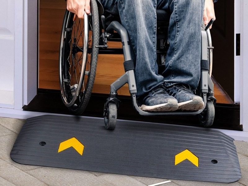 Wheelchair-accessible driveway ramp for enhanced mobility