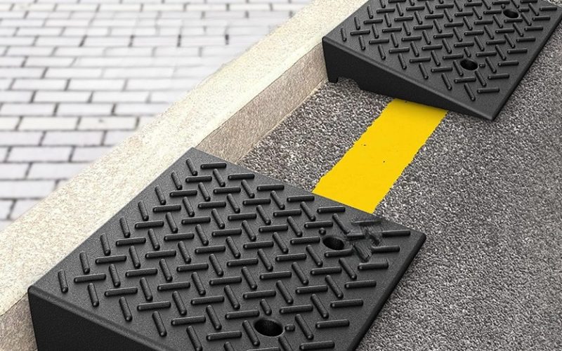 multipurpose-curb-ramps-for-cars-and-equipment