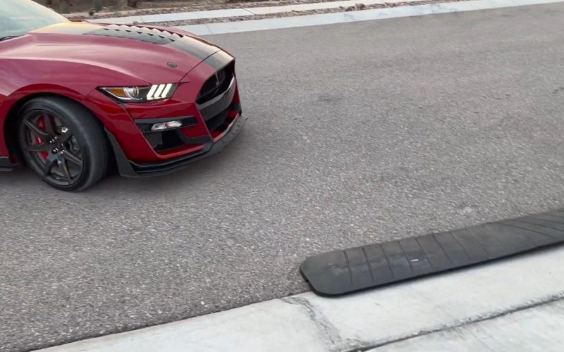 rubber-driveway-curb-ramps-for-cars