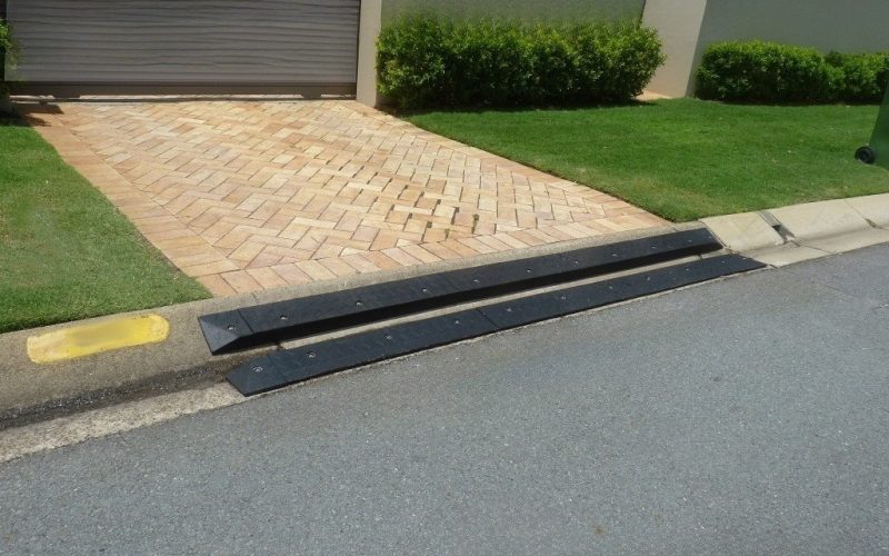 Steep-Driveway-Solutions-with-Curb-Bridge