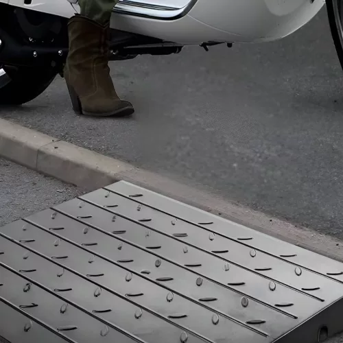rubber-ramp-for-scooter-vehicles-2.5in-4in-curbs