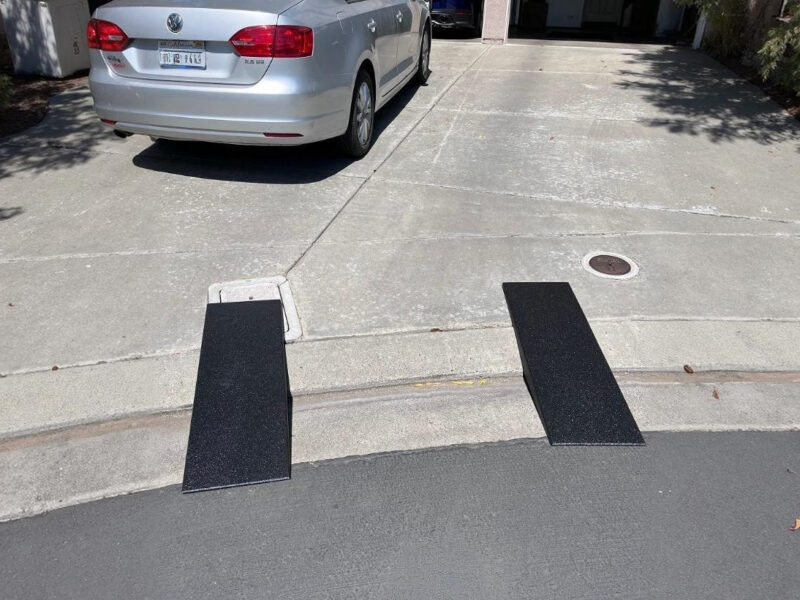 rubber-driveway-ramp-for-sloped-sidewalk-to-gutter-transition-clearance-fix