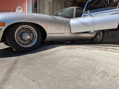 vintage-car-steep-driveway-entry-clearance-problem-solution-needed