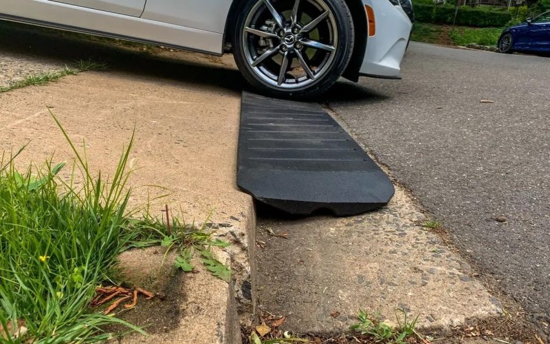 rubber curb ramp for steep driveway access